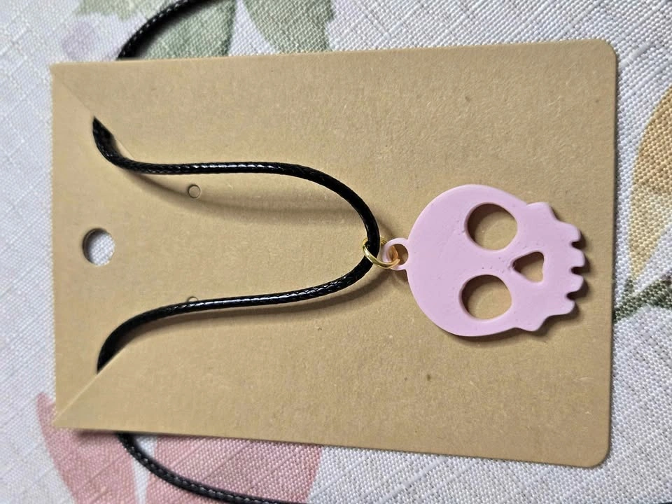 3D Printed Skull Necklace – Pink – PLA Pendant