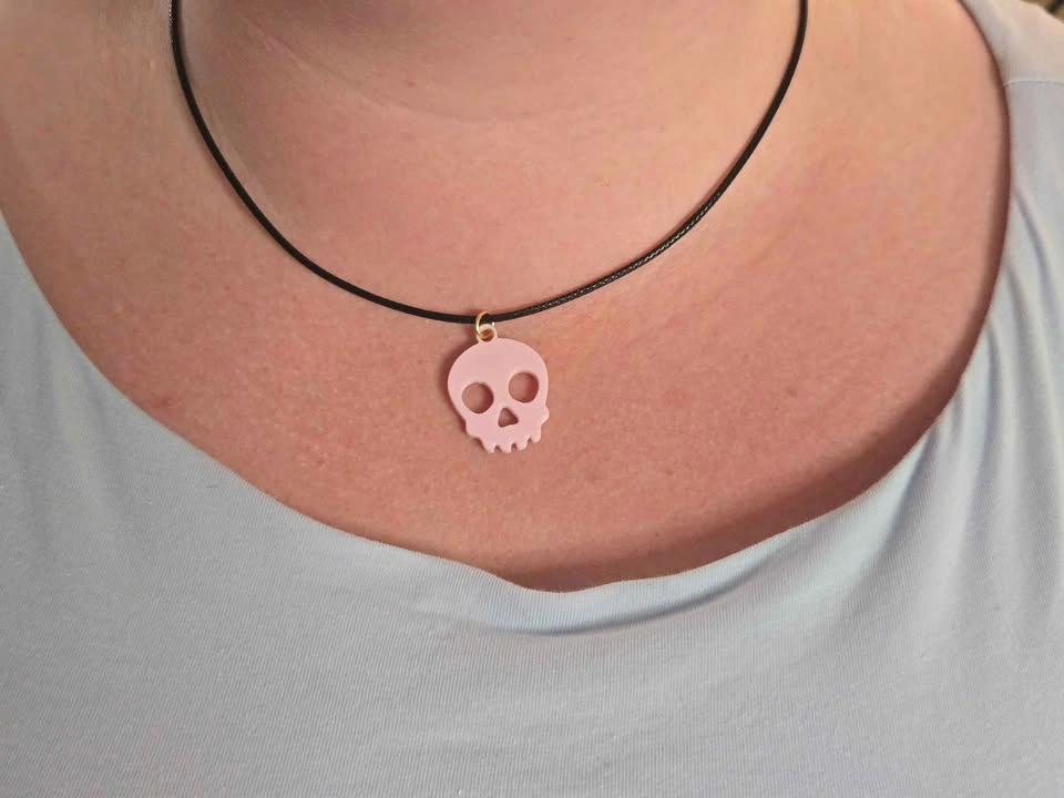 3D Printed Skull Necklace – Pink – PLA Pendant - photo 2