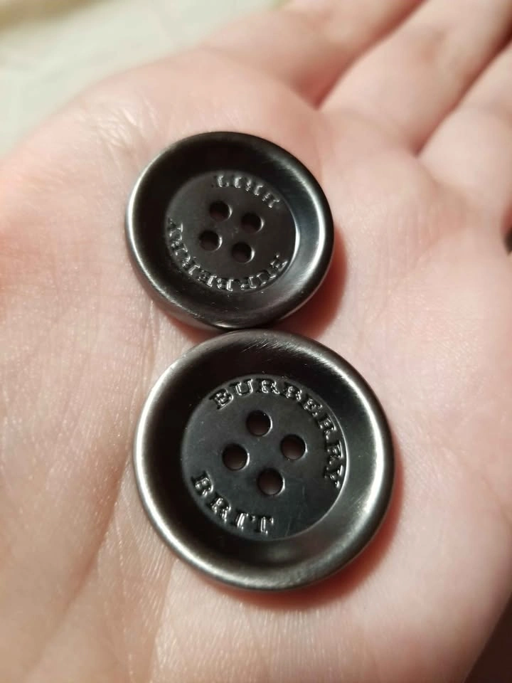 2 Burberry Britt Replacement Buttons for $5 - photo 4