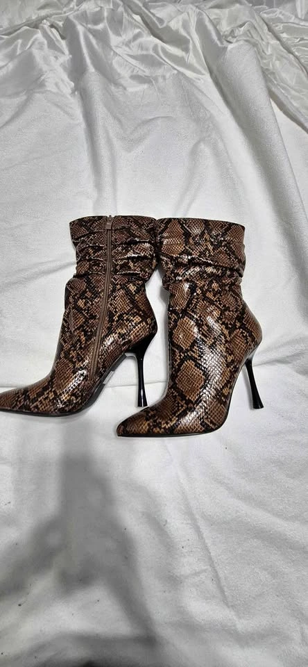 Snakeskin Print Slouchy Stiletto Ankle Boots Size 7