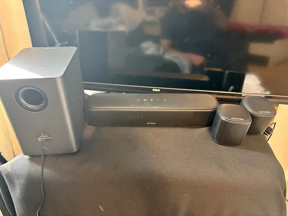 Ultimea aura A30 surround