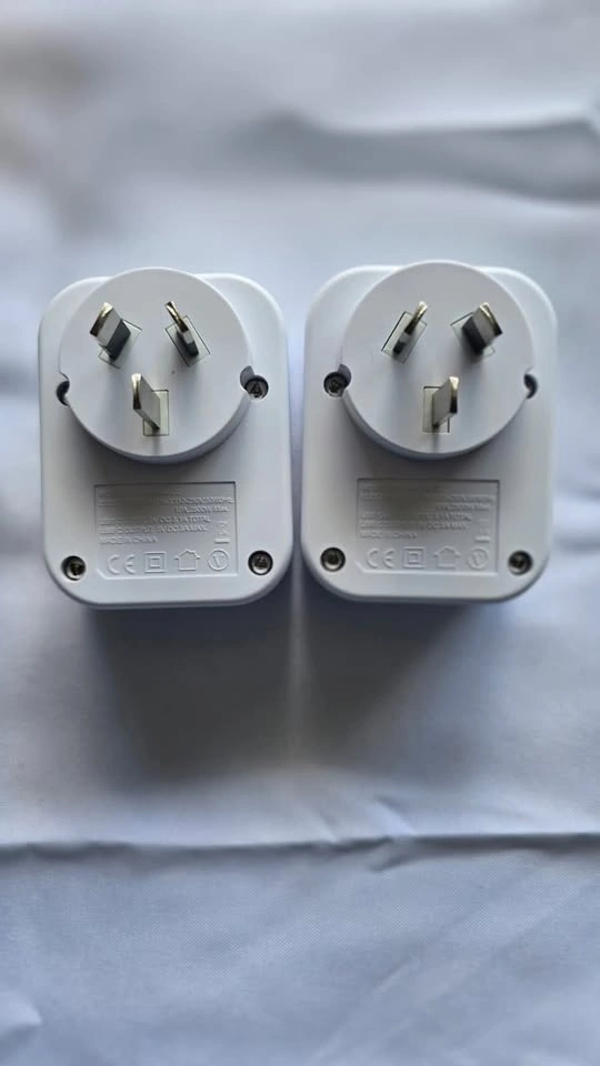Travel Plug Adapter (2 Pack) - photo 2