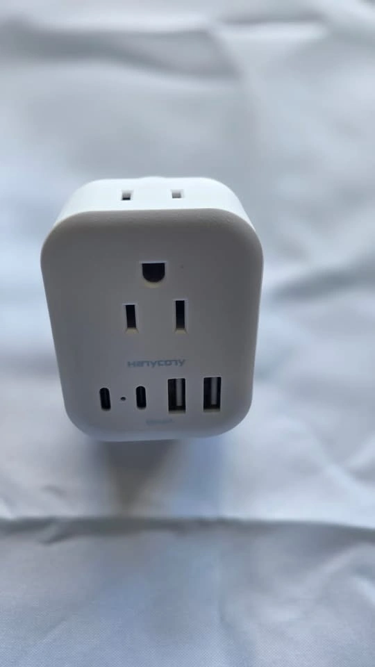 Travel Plug Adapter (2 Pack) - photo 4
