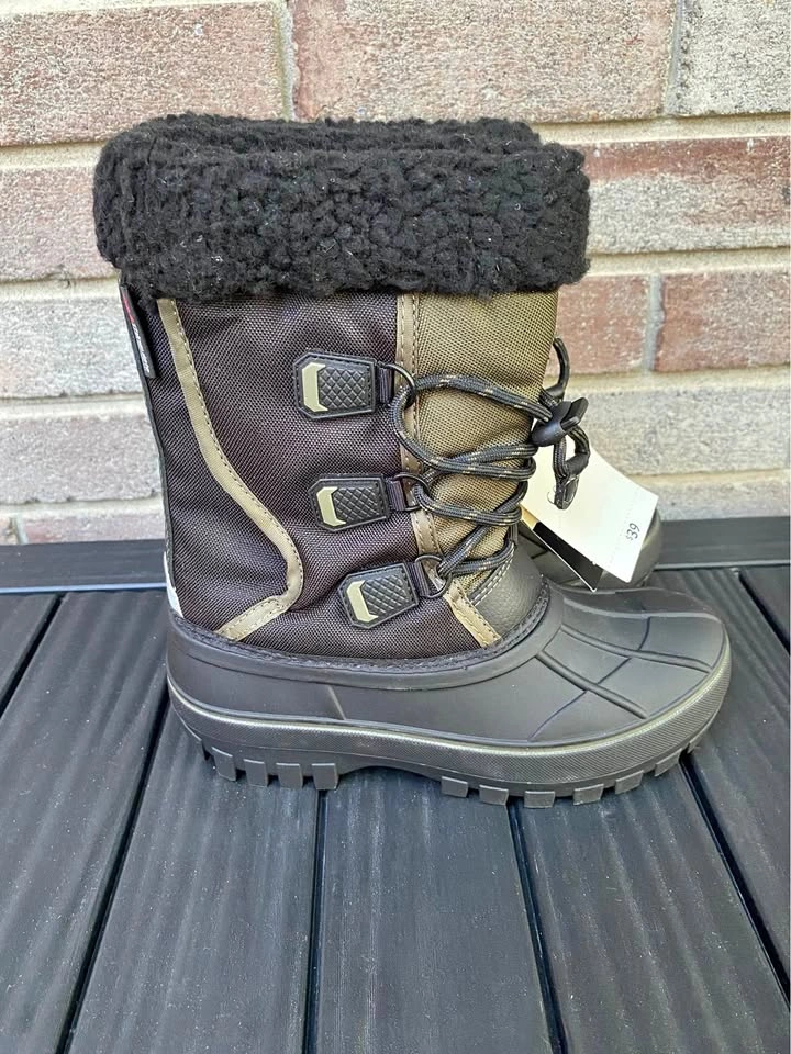 George Kids Size 1 Winter Boots boy