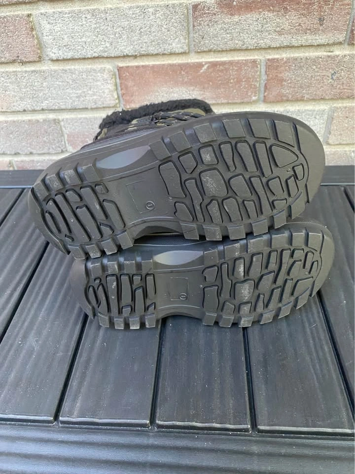 George Kids Size 1 Winter Boots boy - photo 2