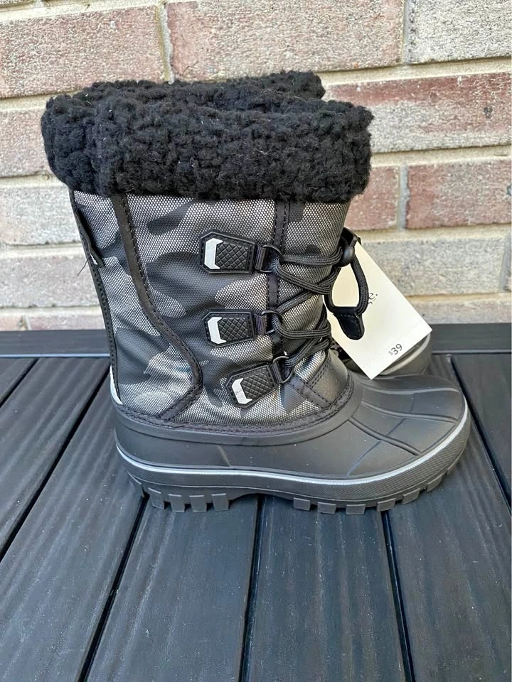 George Kids' Winter Boots Size 13 boy