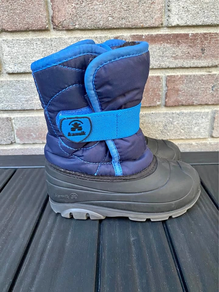 Kamik Snow Boots kids size US 9T toddler boy