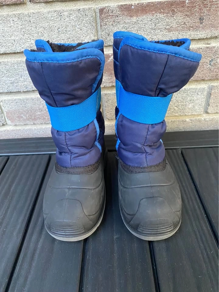 Kamik Snow Boots kids size US 9T toddler boy - photo 3