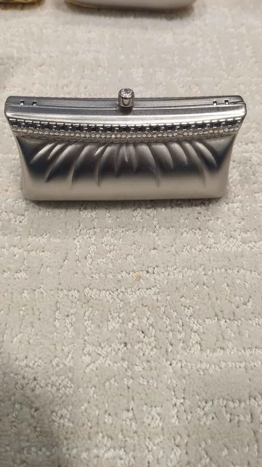 Ladies metal purses for evening image indicator(2)