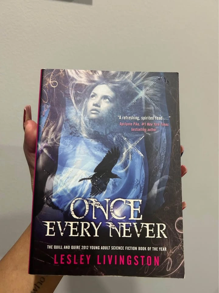 Mixed tween book bundle - photo 2