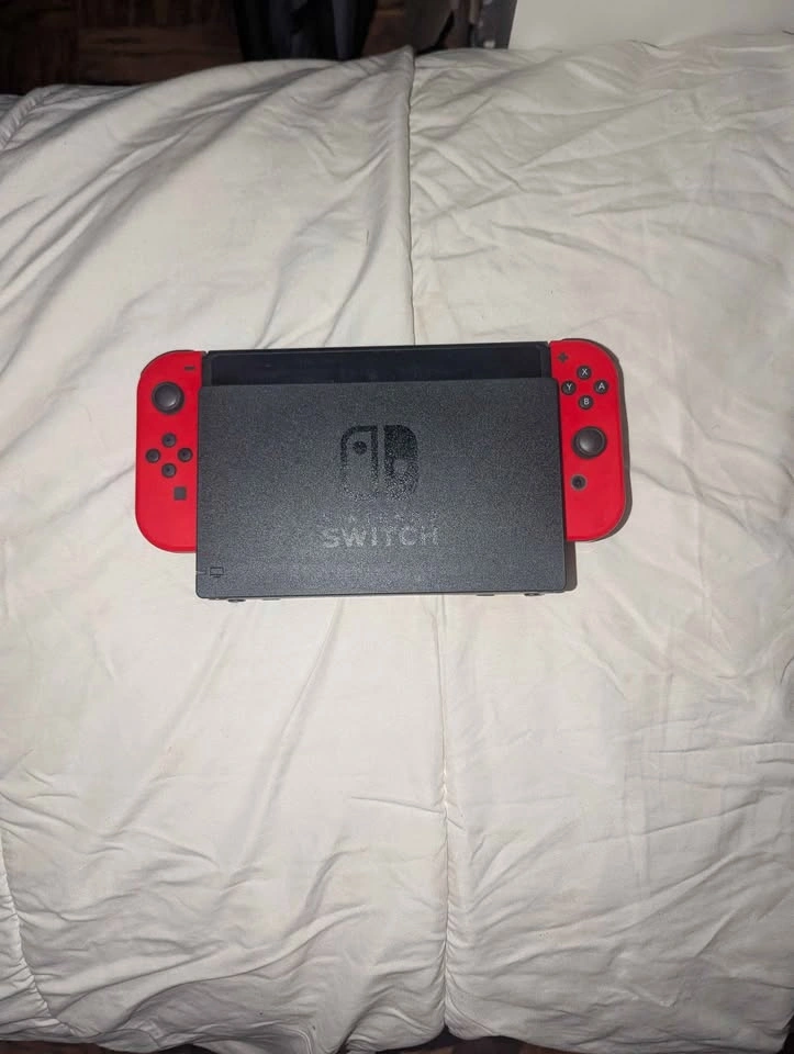 Nintendo Switch - photo 3
