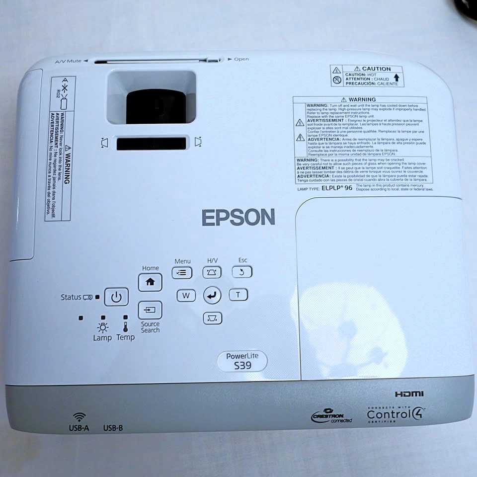 Epson PowerLite S39 3LCD Projector - photo 4