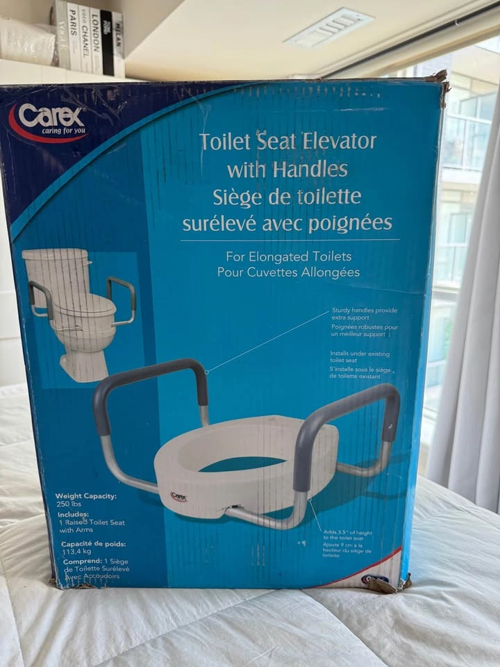Brand New 3.5” Toilet Seat Riser with Handles - Elongated - photo 2