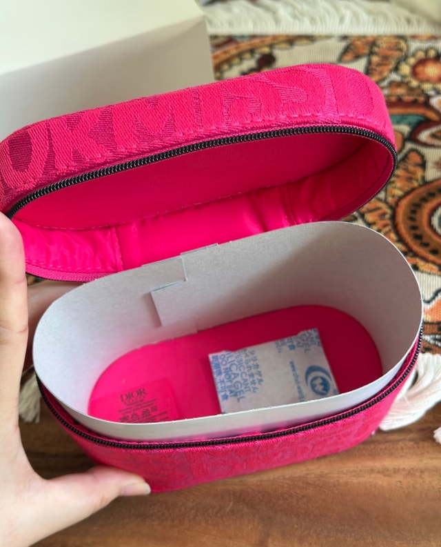 BNIB Dior Pink Monogram Cosmetic Travel Case - photo 3
