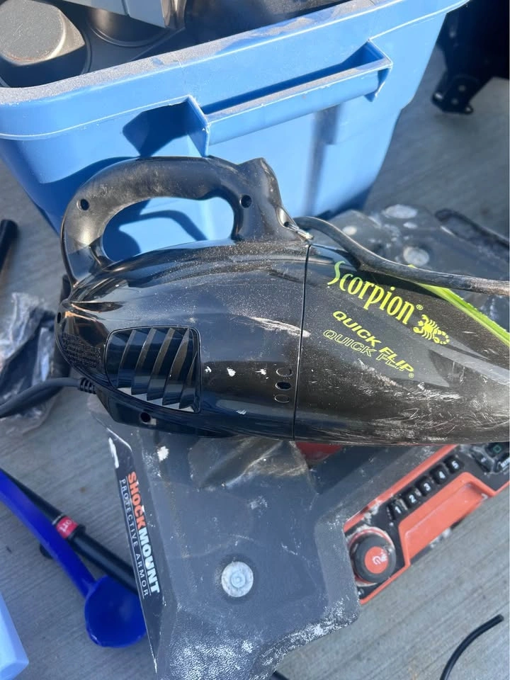 Garage items - photo 2