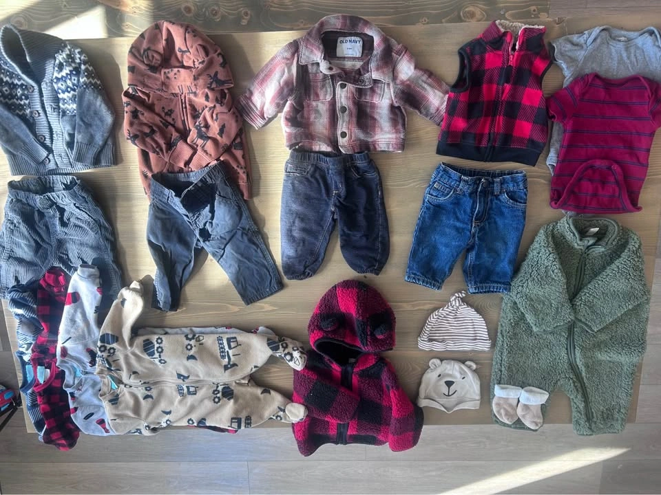 Baby fall bundle 3-6 months boy (gap, H&M, old navy, carters)