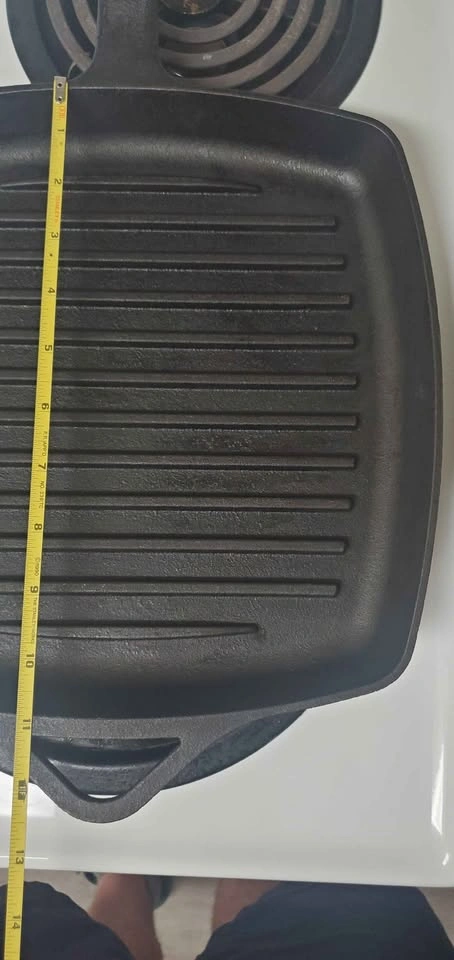Lodge Cast Iron Grilling Pan/Skillet