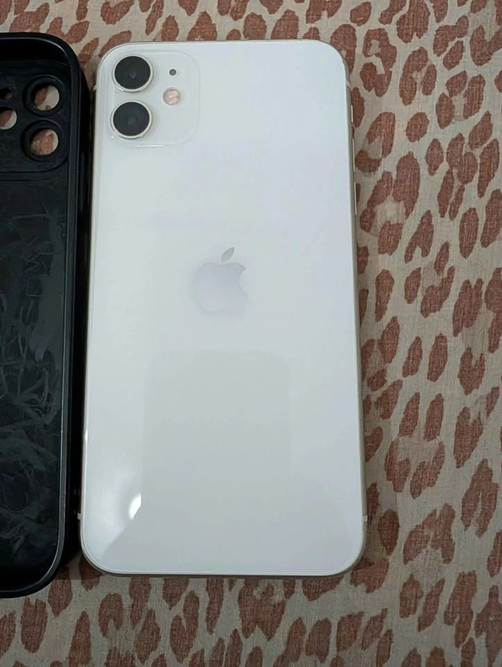 Apple iPhone 11 64GB - photo 2