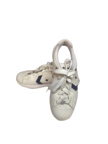 Converse Tennis Shoes