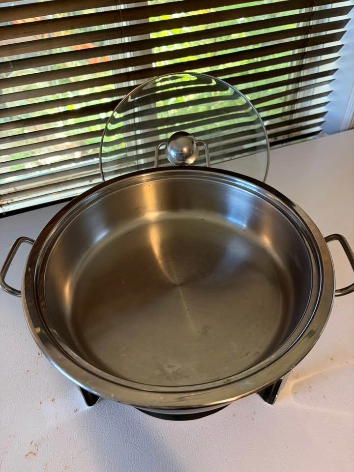 Round Stainless Steel Chafing Dish with Glass Lid - photo 3