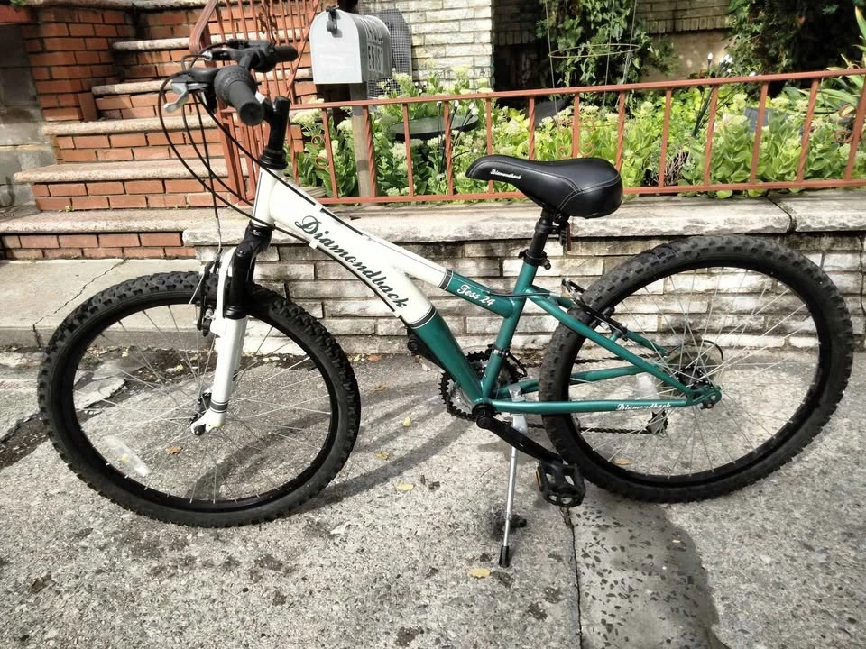 Diamondback 24" Mountain Bike - photo 2