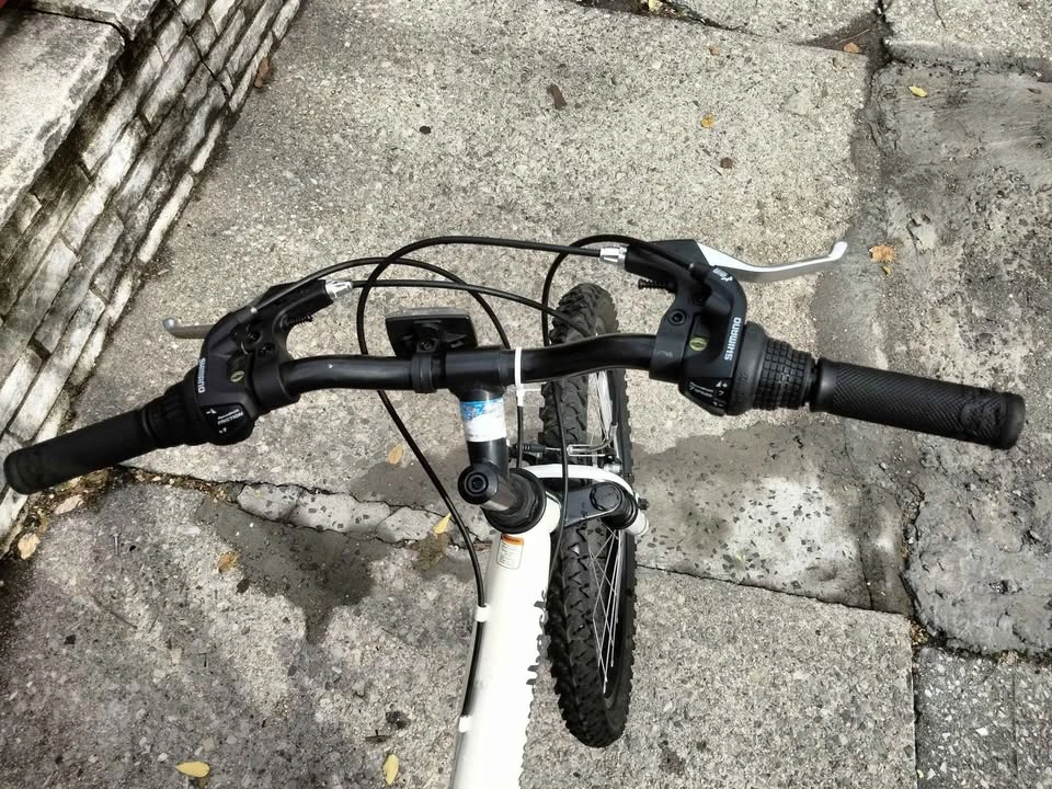 Diamondback 24" Mountain Bike - photo 4
