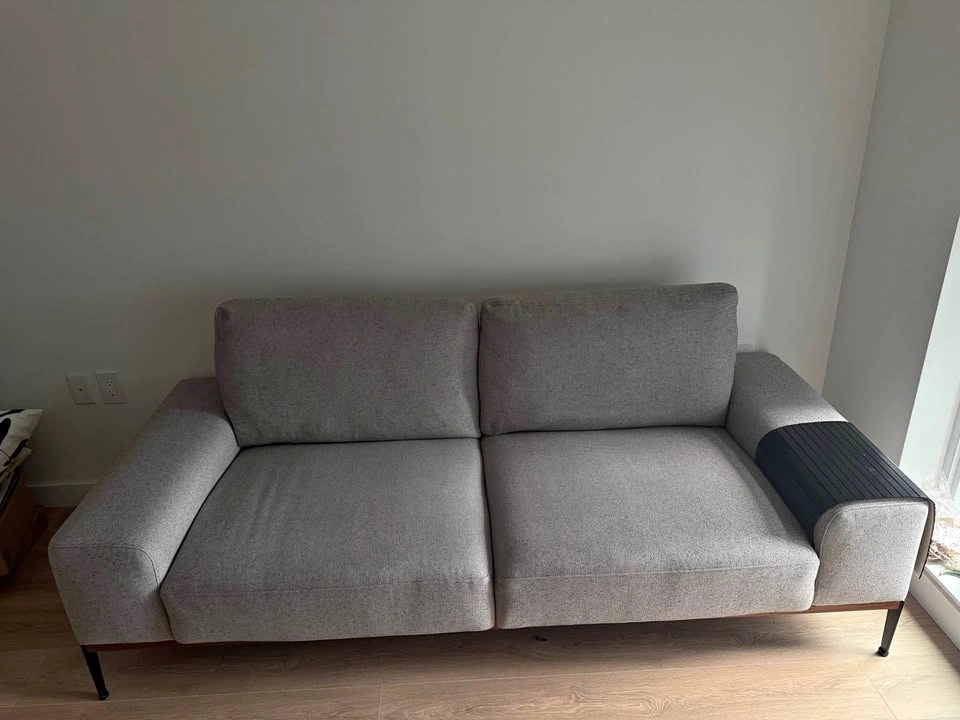 Sofa & Table Need to go ASAP