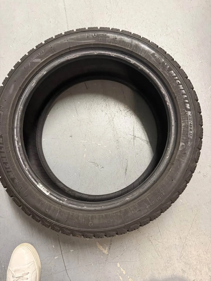 Set of (4) Michelin X-Ice Snow 215/45 R17 Tires - photo 3