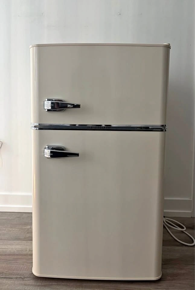 Retro Mini Fridge