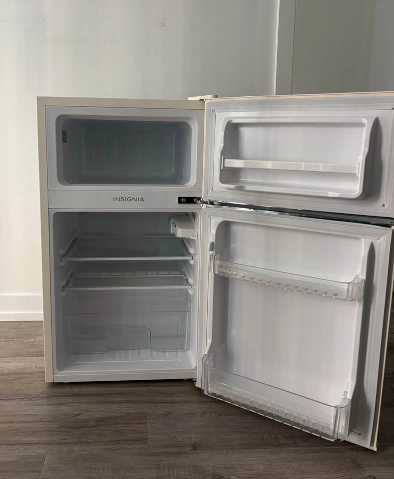 Retro Mini Fridge - photo 4