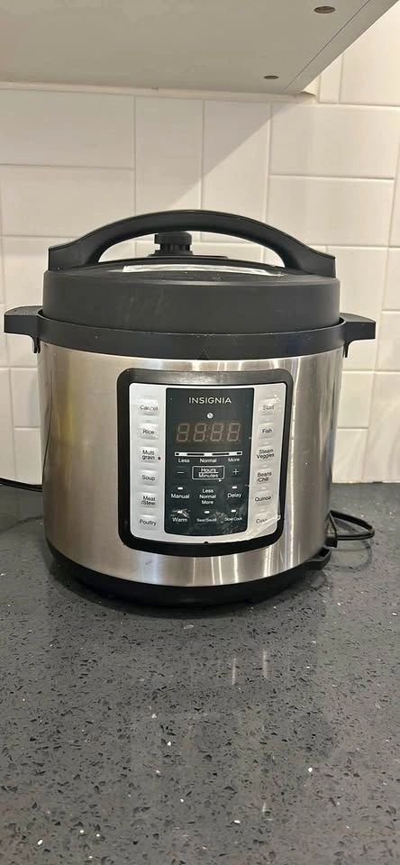 Insignia Multi-Function Pressure Cooker