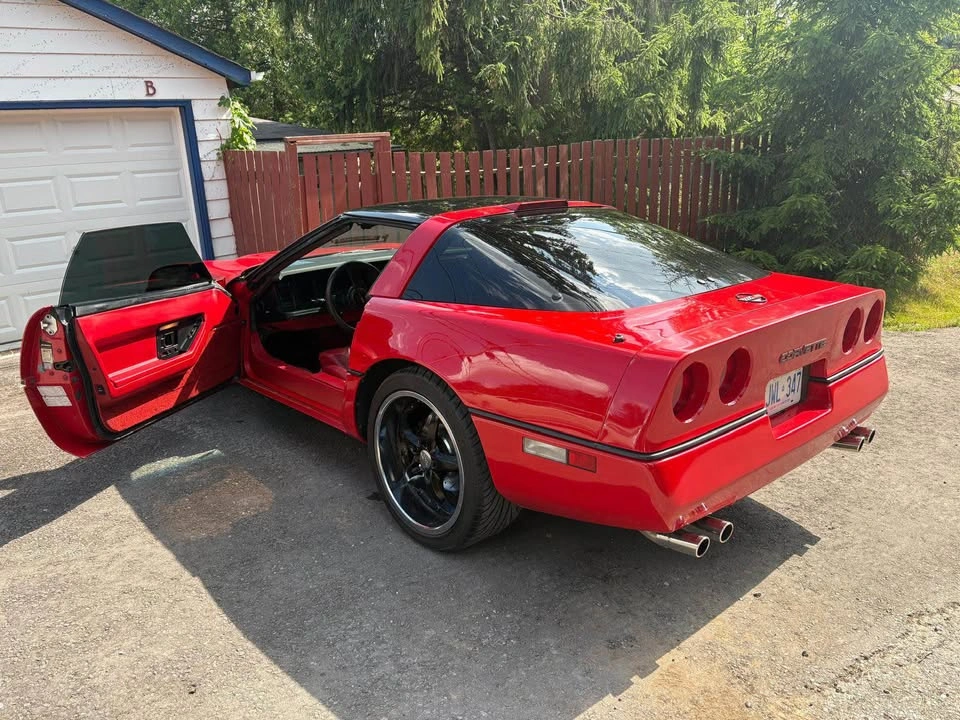 1987 Chevrolet Corvette - photo 3