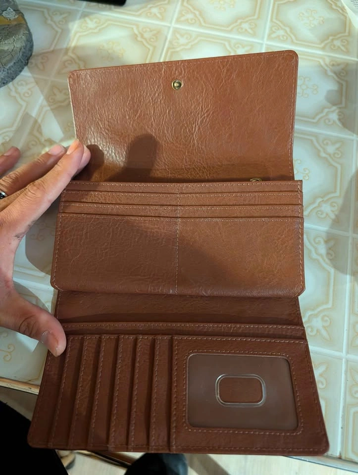 Fossil Leather Clutch Wallet - photo 2