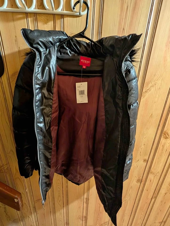 Guess Urisa Puffer Jacket