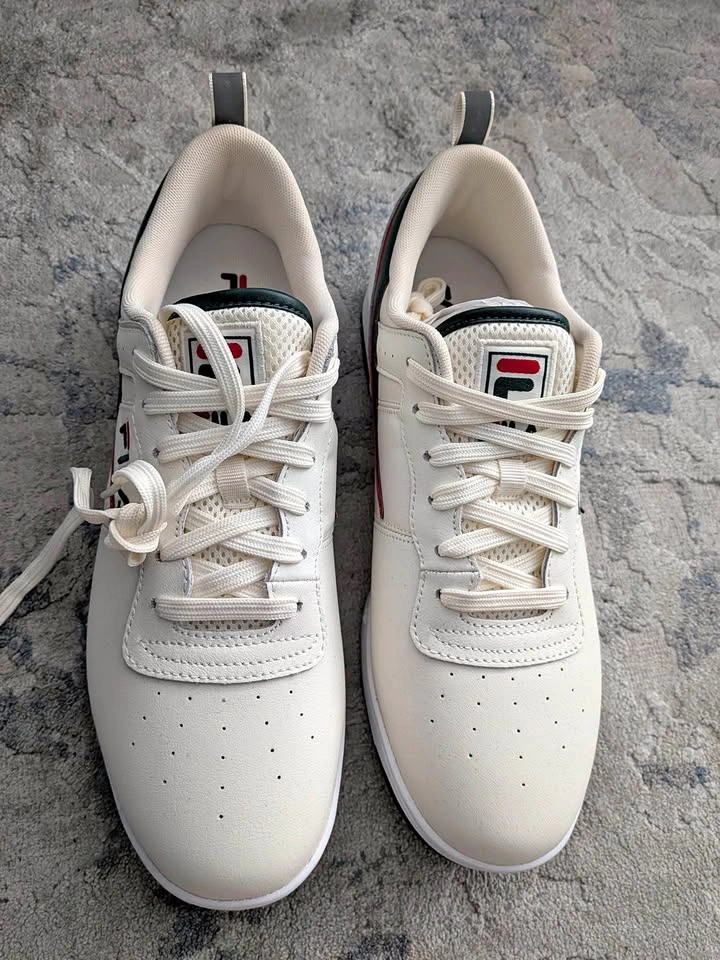 FILA Sneakers