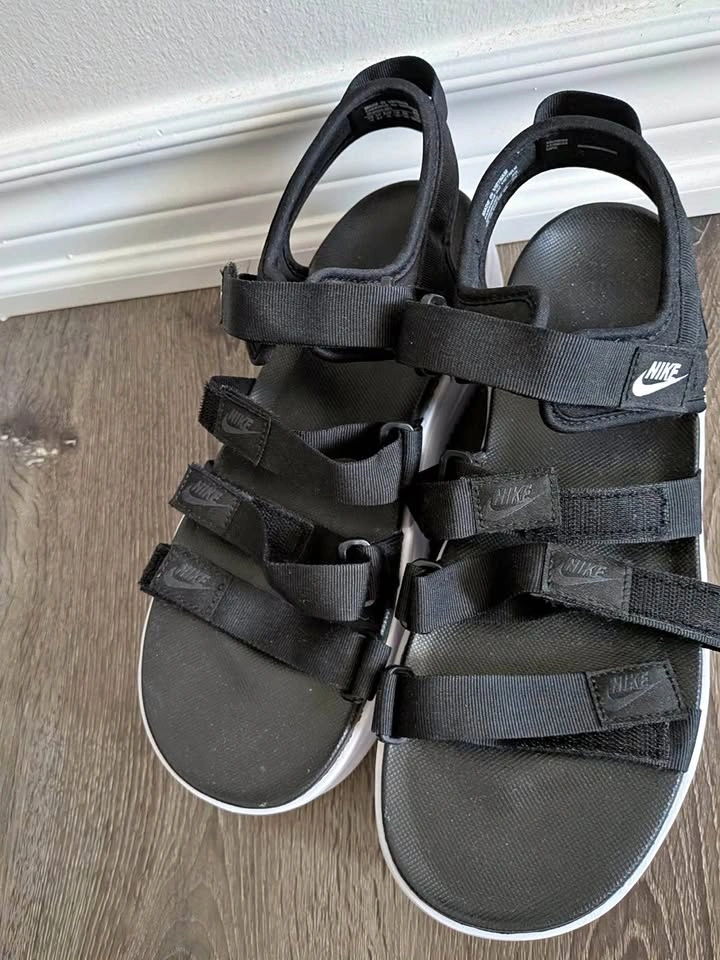 Nike Icon Classic Sandals