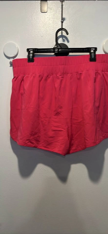 Yogalicious shorts - photo 3