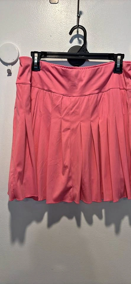 Pleated skort