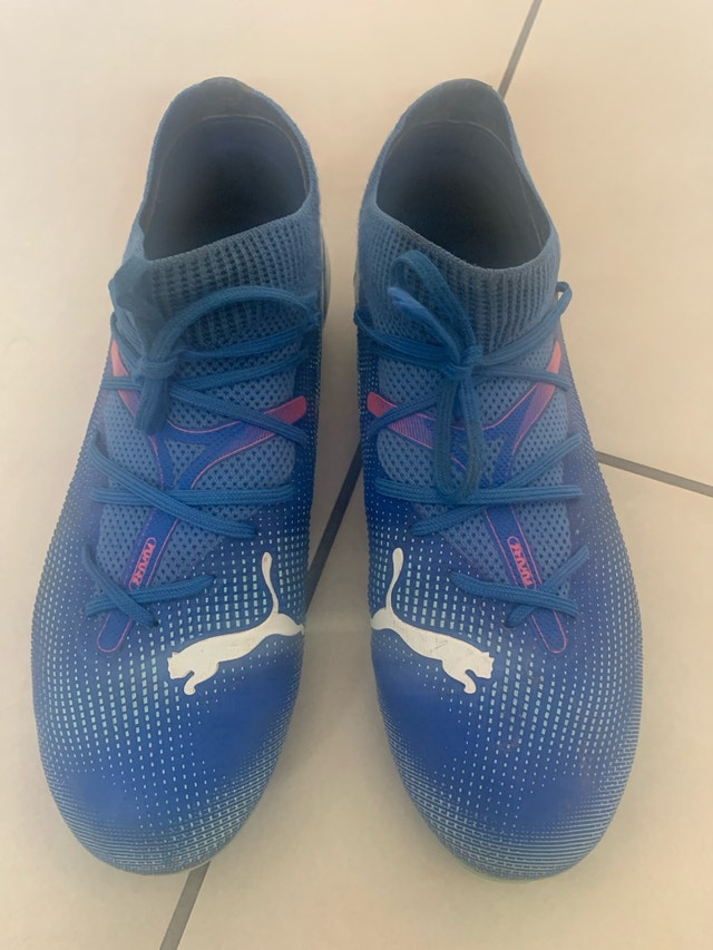 Puma Future Soccer Cleats size 4