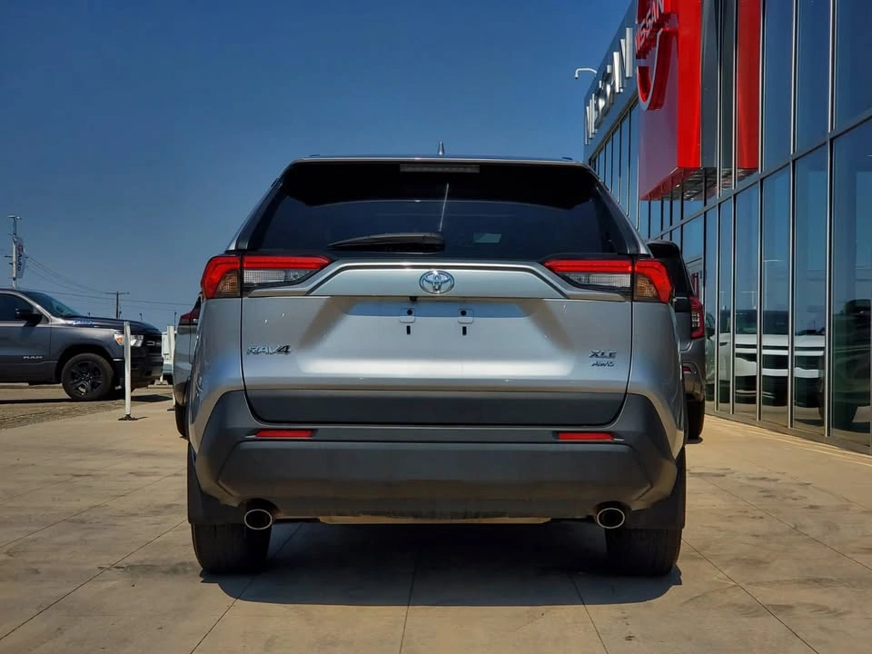 2022 Toyota RAV4 - photo 4