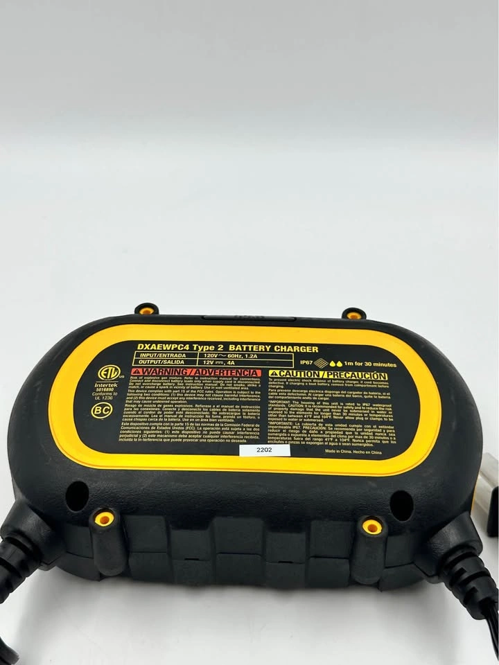 DEWALT DXAEWPC4 4 Amp Waterproof Battery Charger - photo 2