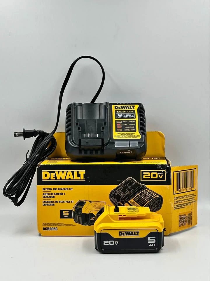 DEWALT DCB205C 20V MAX 5Ah Battery and Charger Kit