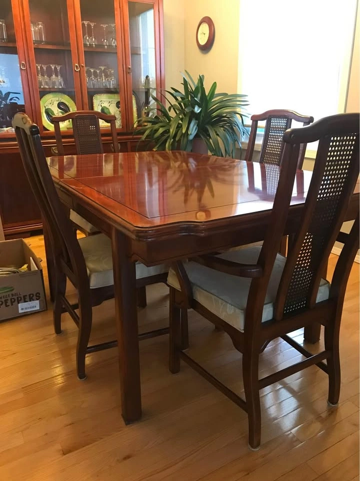 Dining room set