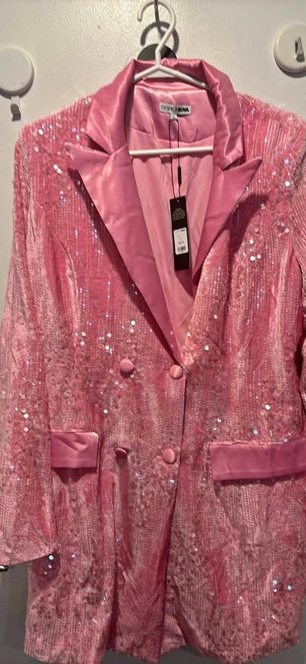 Beautiful sequin blazer