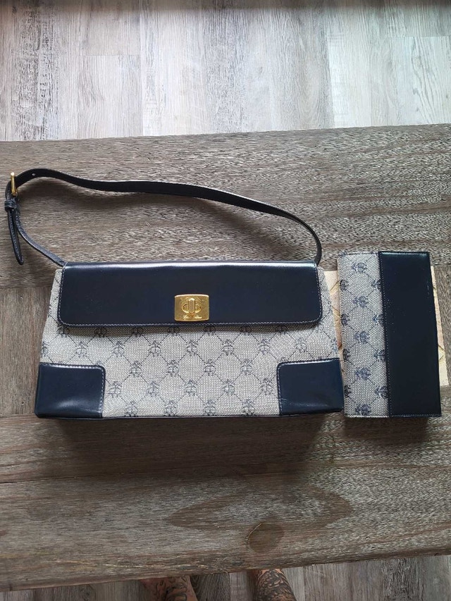 Brooks Brothers navy purse and wallet