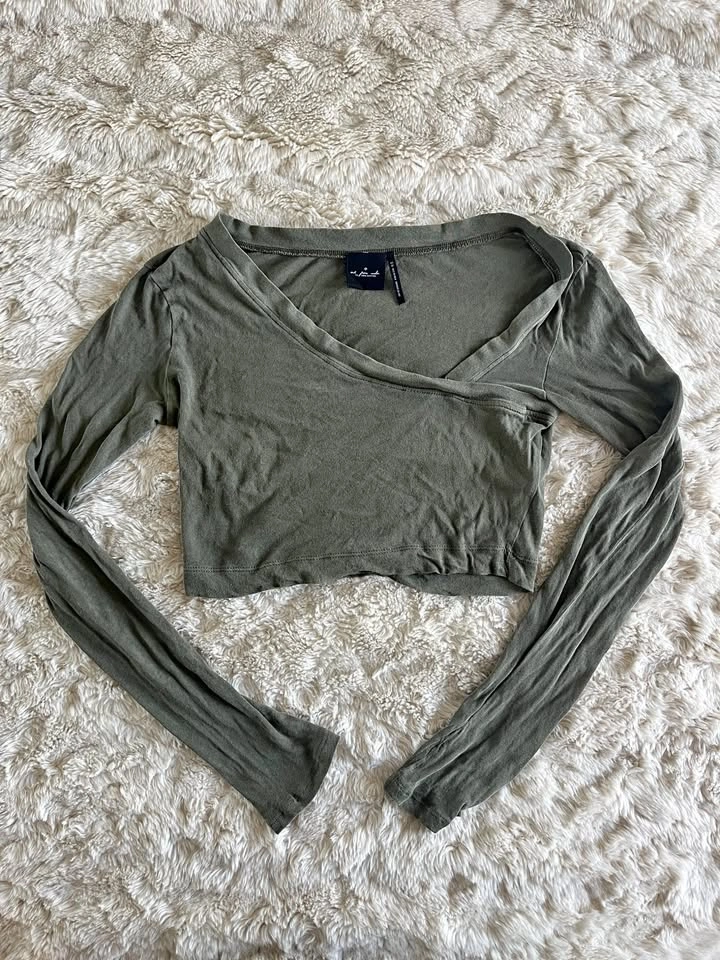 Urban Outfitters Out From Under Olive Long Sleeve Crop Top XS