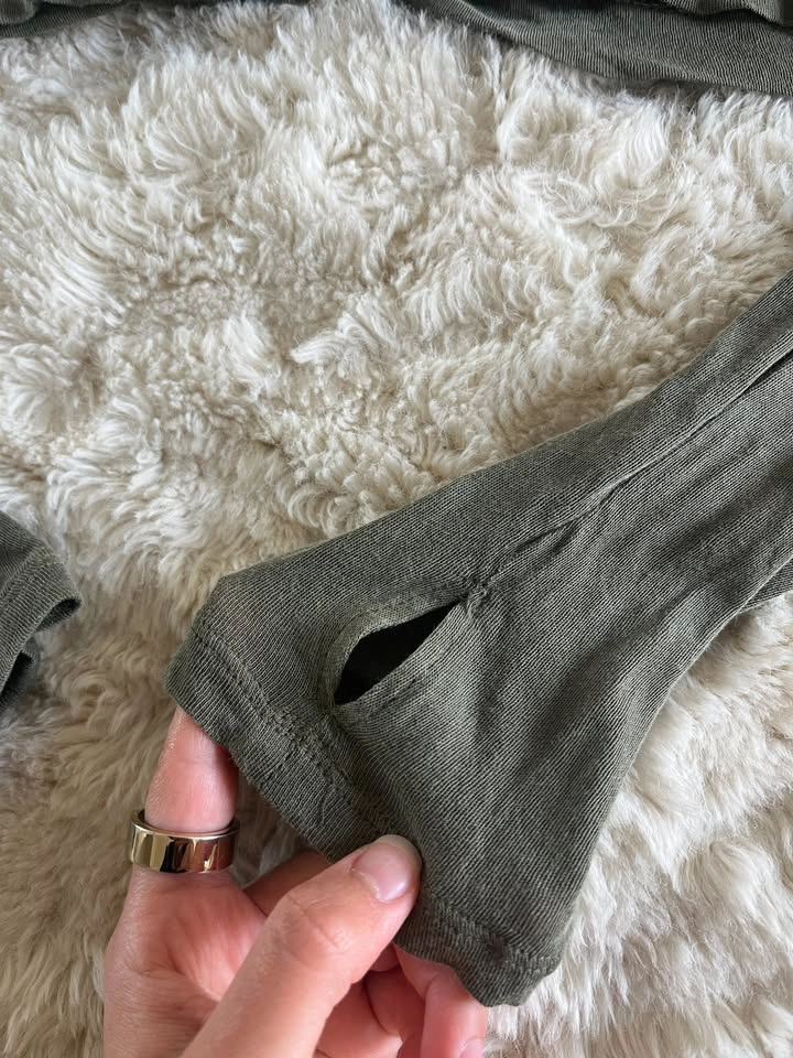 Urban Outfitters Out From Under Olive Long Sleeve Crop Top XS - photo 2