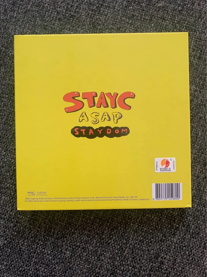 K-Pop Album STAYC - photo 2
