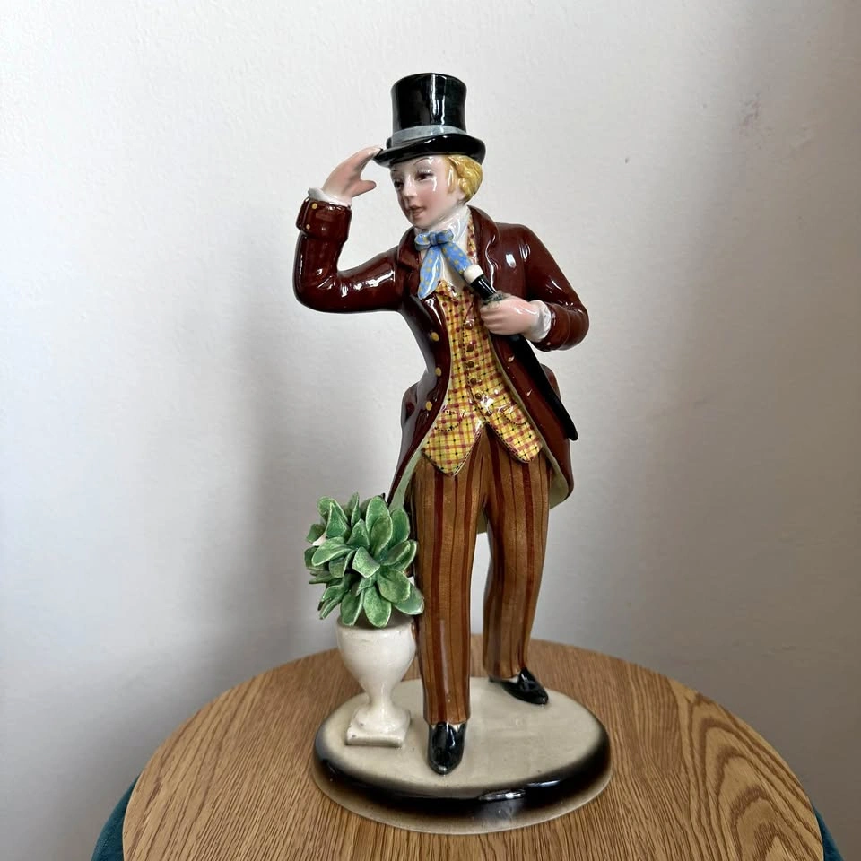 Gentleman / Dandy with Top Hat & Cane (Made in Italy)