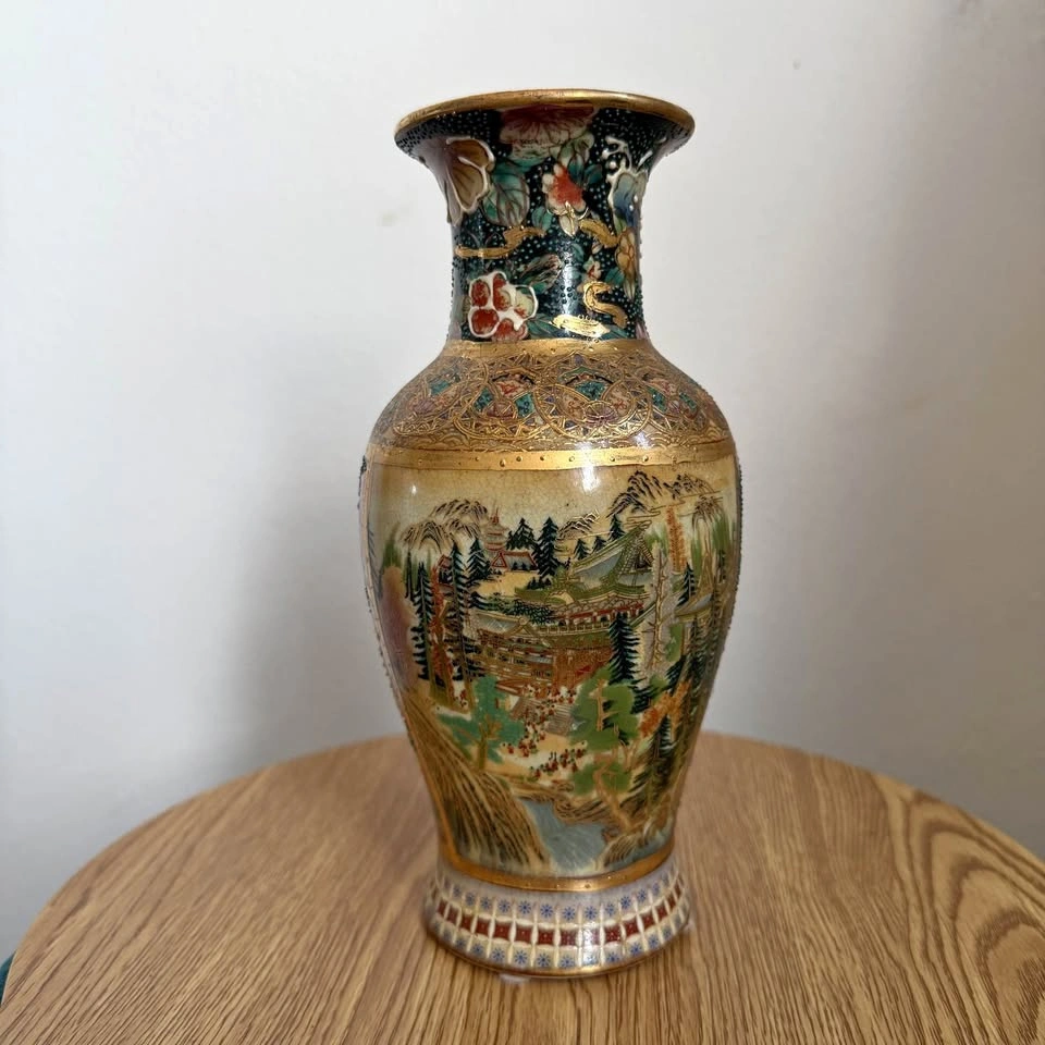 Japanese Satsuma Pottery Vase – Detailed Temple Landscape
